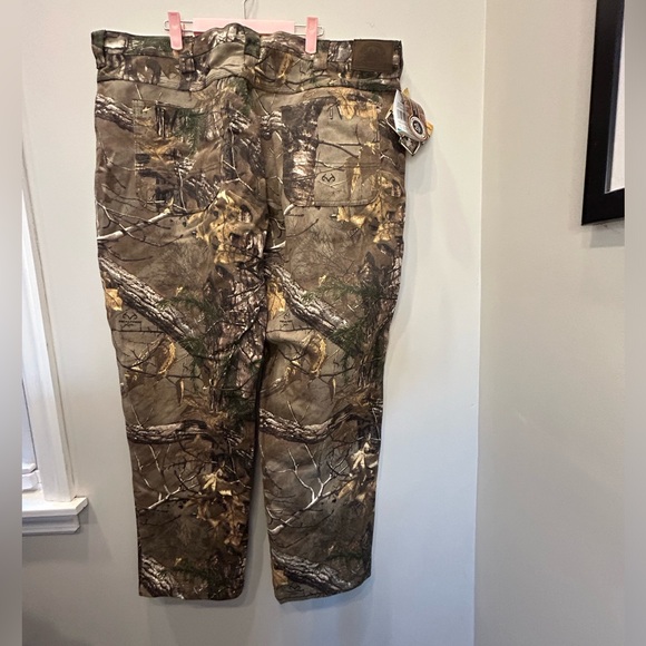 Cabela’s Mossy Wood Camo Jeans in Roughing It Style - Picture 4 of 9